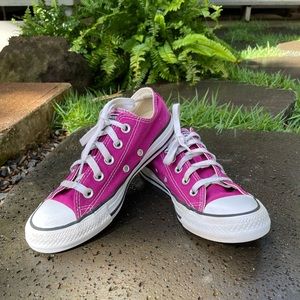 Pink fuchsia Converse Allstar clean and bright